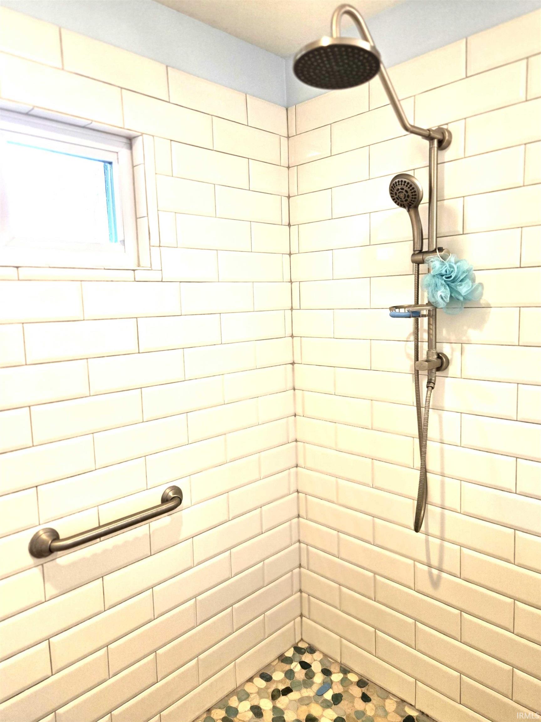 8136 Chardonnay Lane Fort Wayne, IN 46804 - Photo 17 of 21