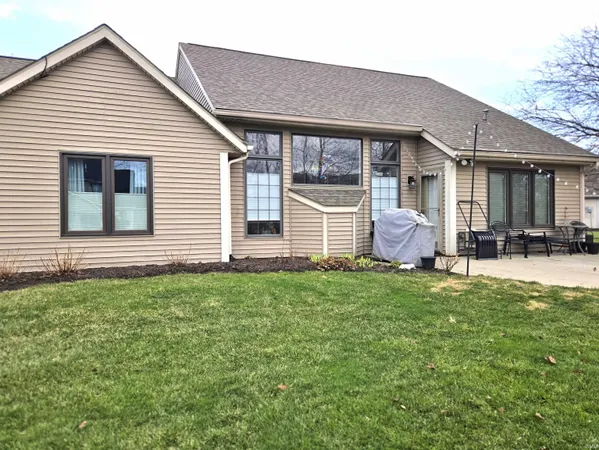 $349,900 | 8136 Chardonnay Lane, Fort Wayne, IN 46804