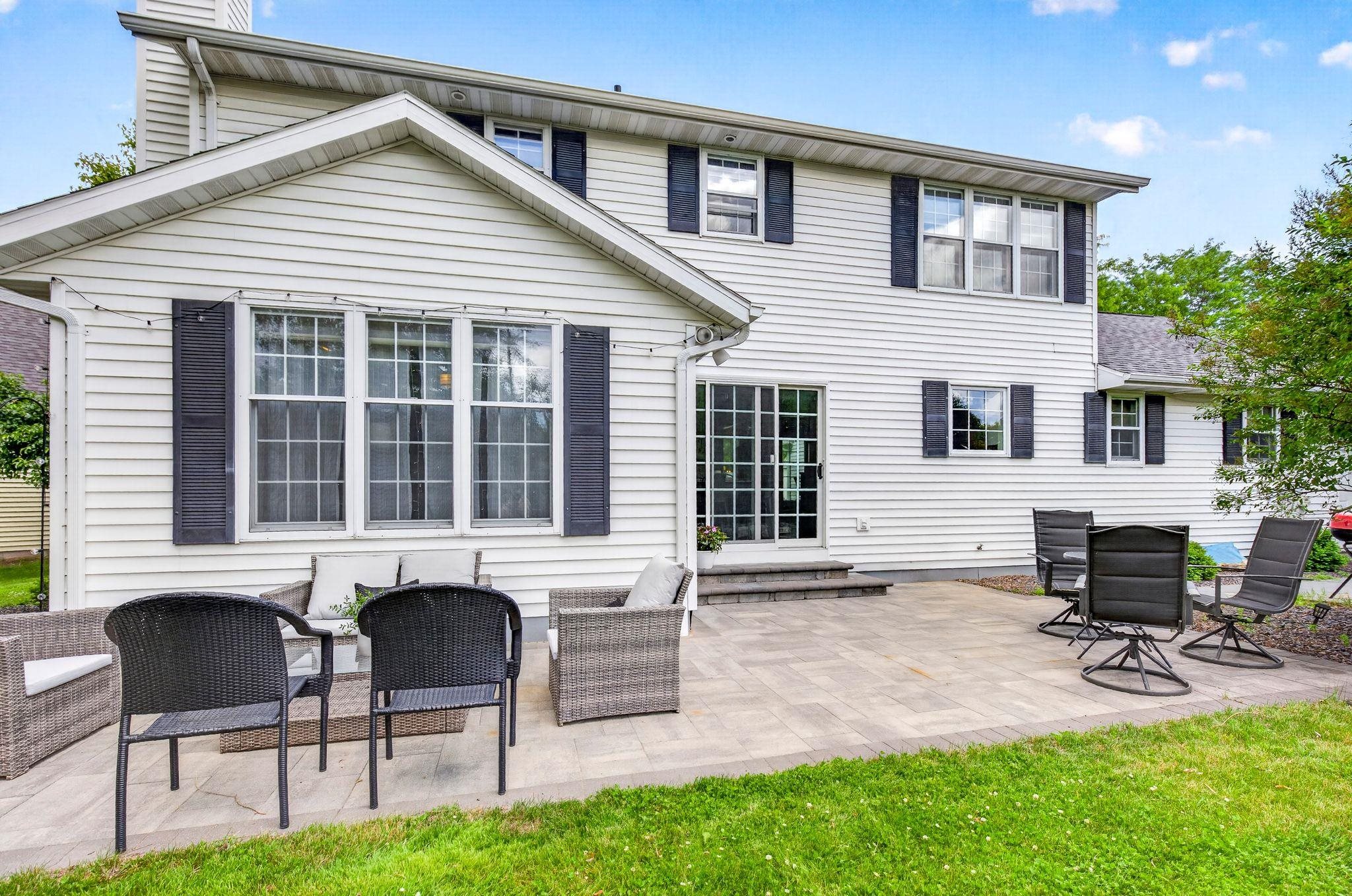 27 Lamplighter Court Appleton, WI 54914 - Photo 9 of 54