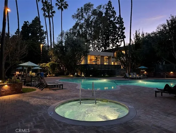 $585,000 | 576 North Bellflower Boulevard, Unit 236, Long Beach, CA 90814