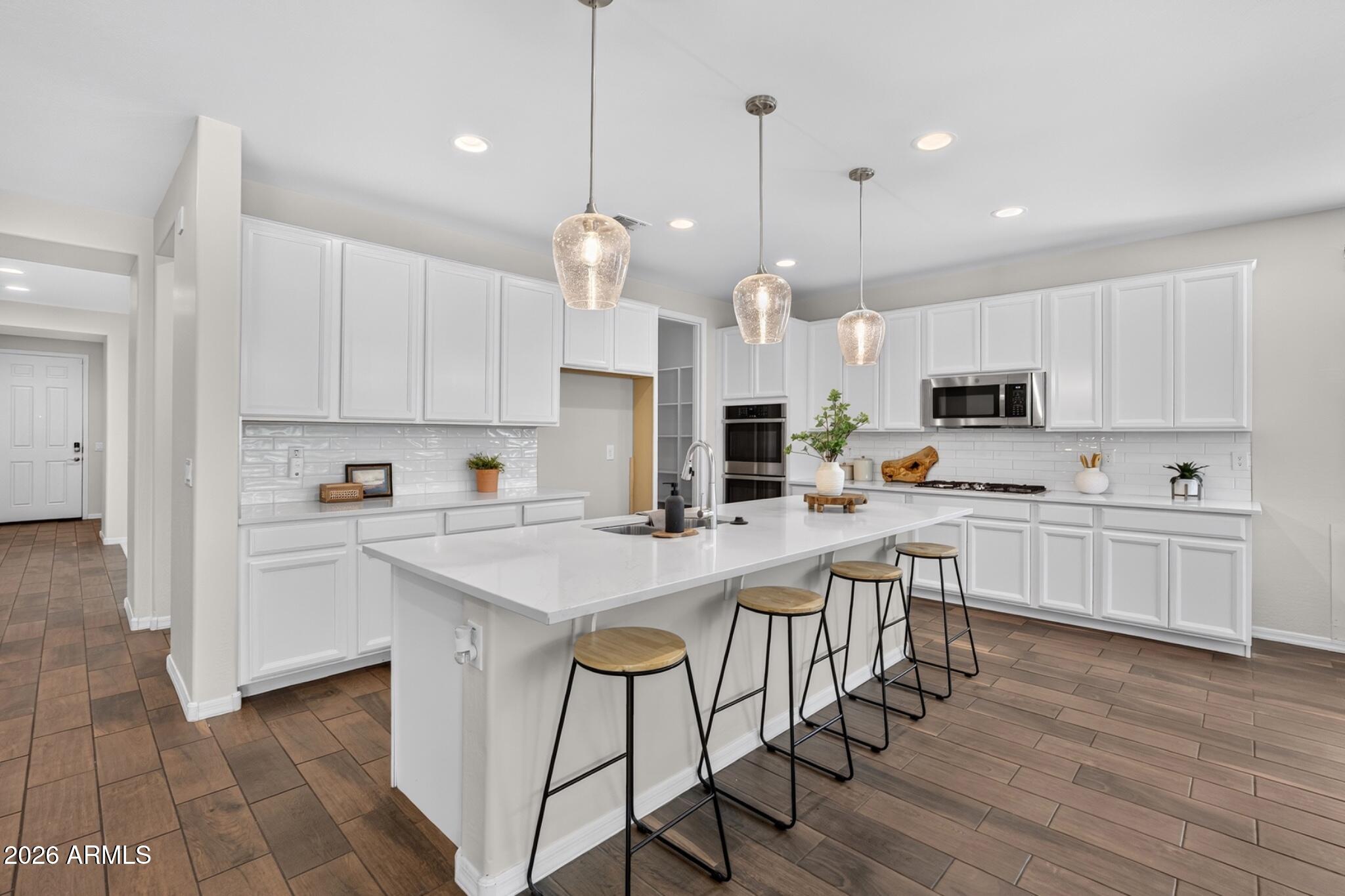 22883 East Rosa Road Queen Creek, AZ 85142 - Photo 6 of 62 Kitchen