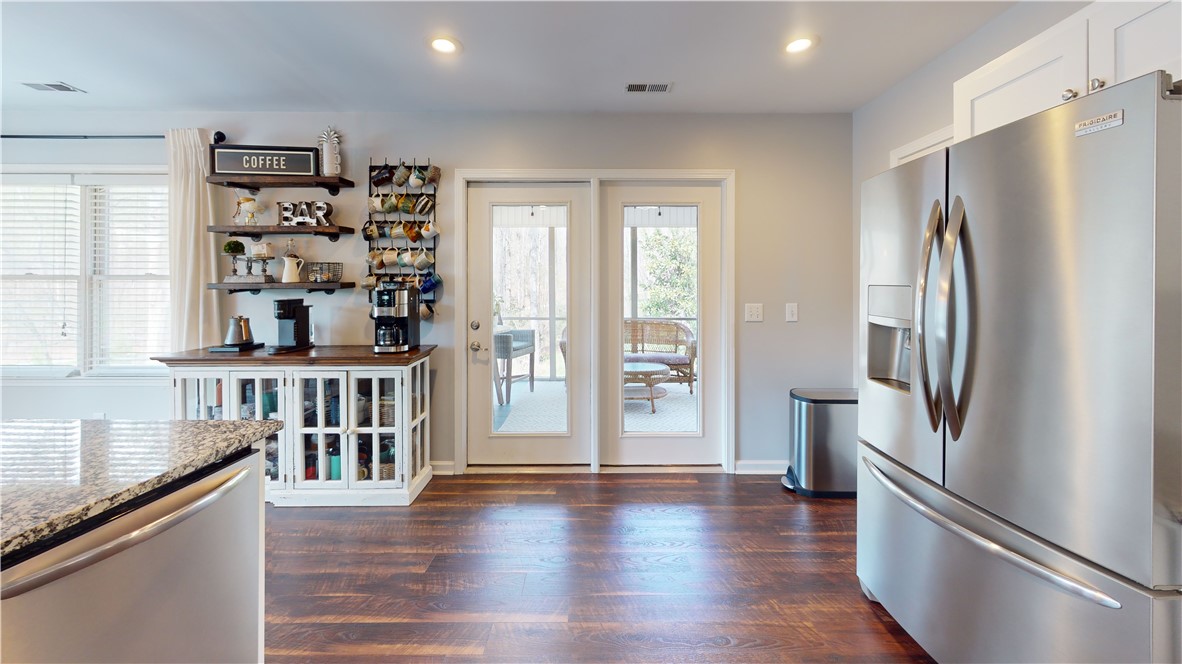 15009 Beacon Ridge Drive Seneca, SC 29678 - Photo 9 of 37 Fridge and coffee bar convey!