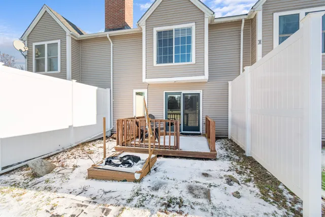 $295,000 | 25 East Country Club Drive, Unit 25, Bolton, VT 05465