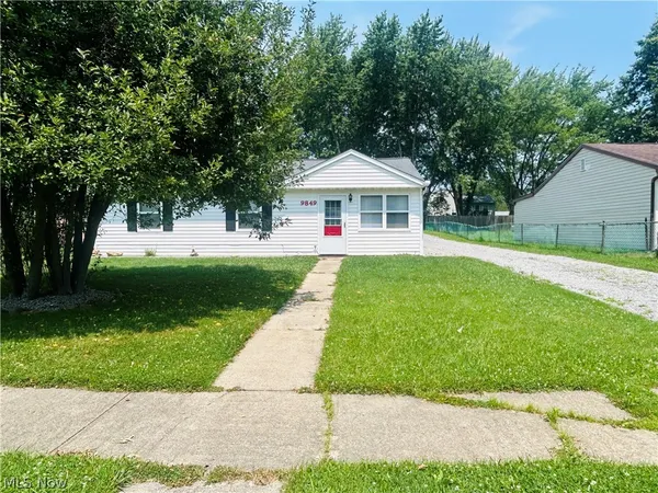 $150,000 | 9849 Bright Drive, Windham, OH 44288