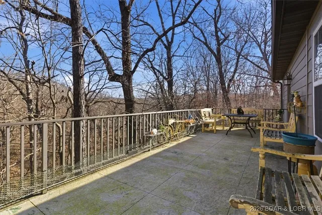 $725,000 | 404 Deer Path Drive, Linn Creek, MO 65052