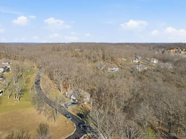 $699,000 | 404 Deer Path Drive, Linn Creek, MO 65052