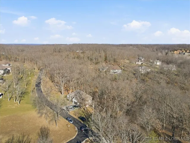 $725,000 | 404 Deer Path Drive, Linn Creek, MO 65052