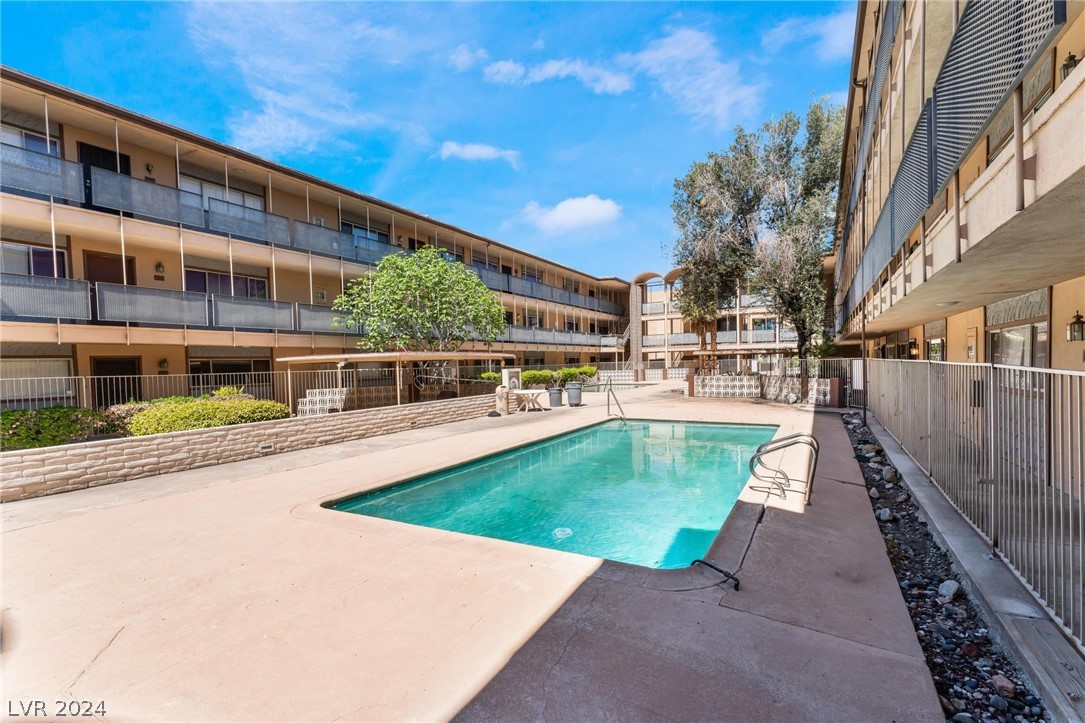 356 East Desert Inn Road, Unit 226 Las Vegas, NV 89109 - Photo 31 of 34 Gallery Image 31