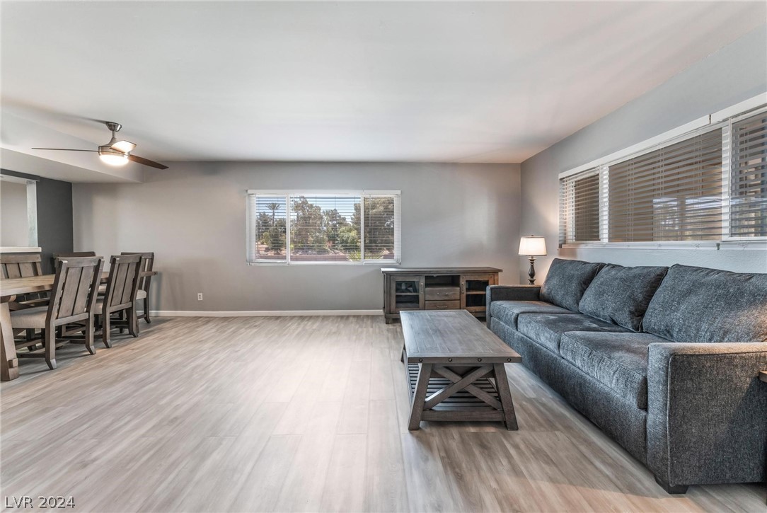356 East Desert Inn Road, Unit 226 Las Vegas, NV 89109 - Photo 7 of 34 Gallery Image 7