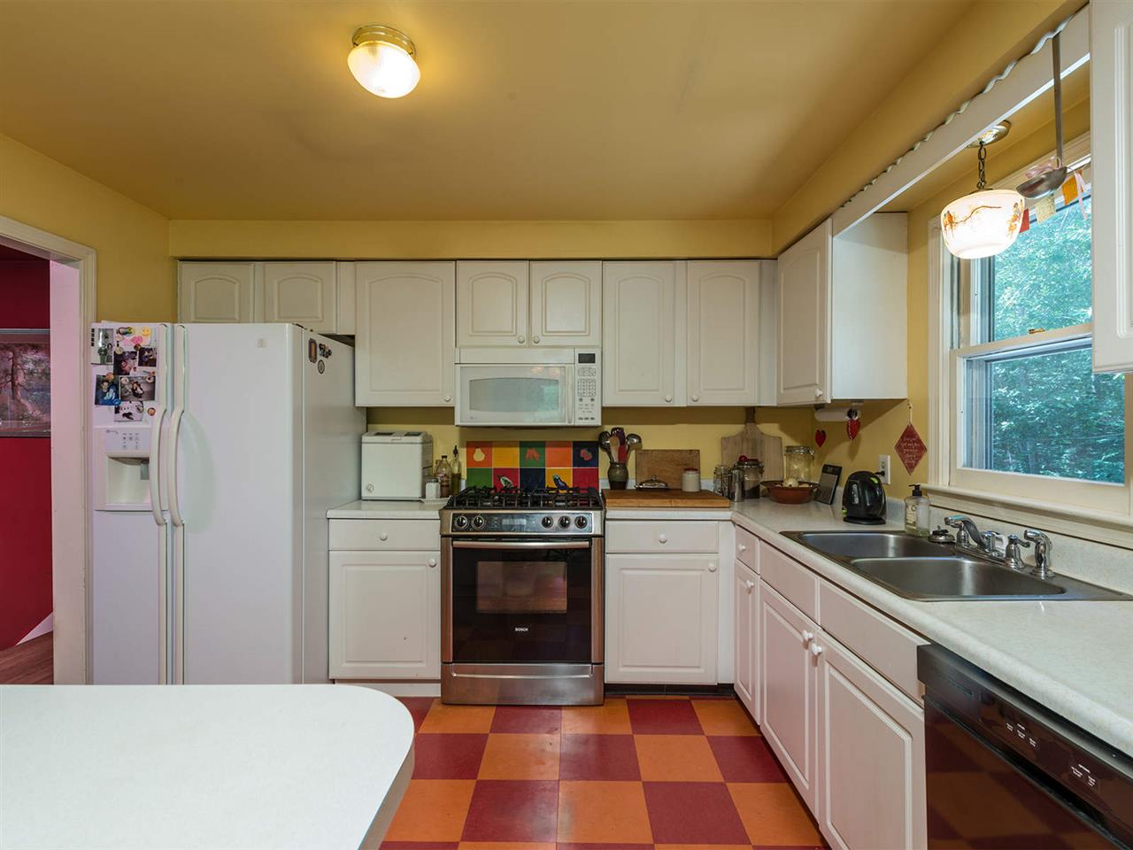 131 Old Post Road York, ME 03909 - Photo 8 of 32 Gallery Image 8