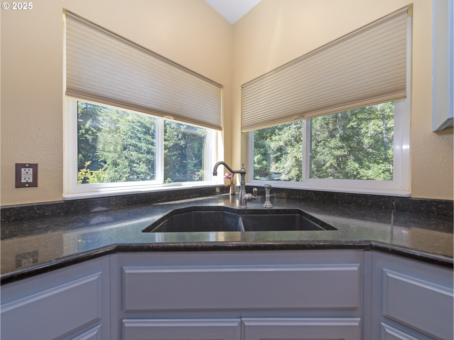 64977 Nehalem Highway North Vernonia, OR 97064 - Photo 13 of 48