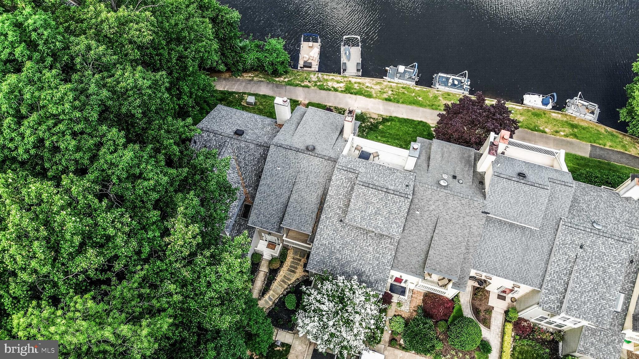 11103 Lake Chapel Lane Reston, VA 20191 - Photo 8 of 91