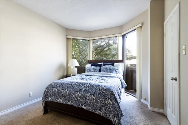 $2,340 | 3350 McCue Road, Unit 201, Houston, TX 77056