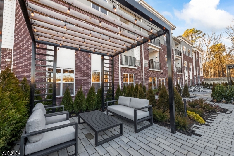 377 Summerhill Road, Unit DLUX East Brunswick, NJ 08816 - Photo 44 of 50