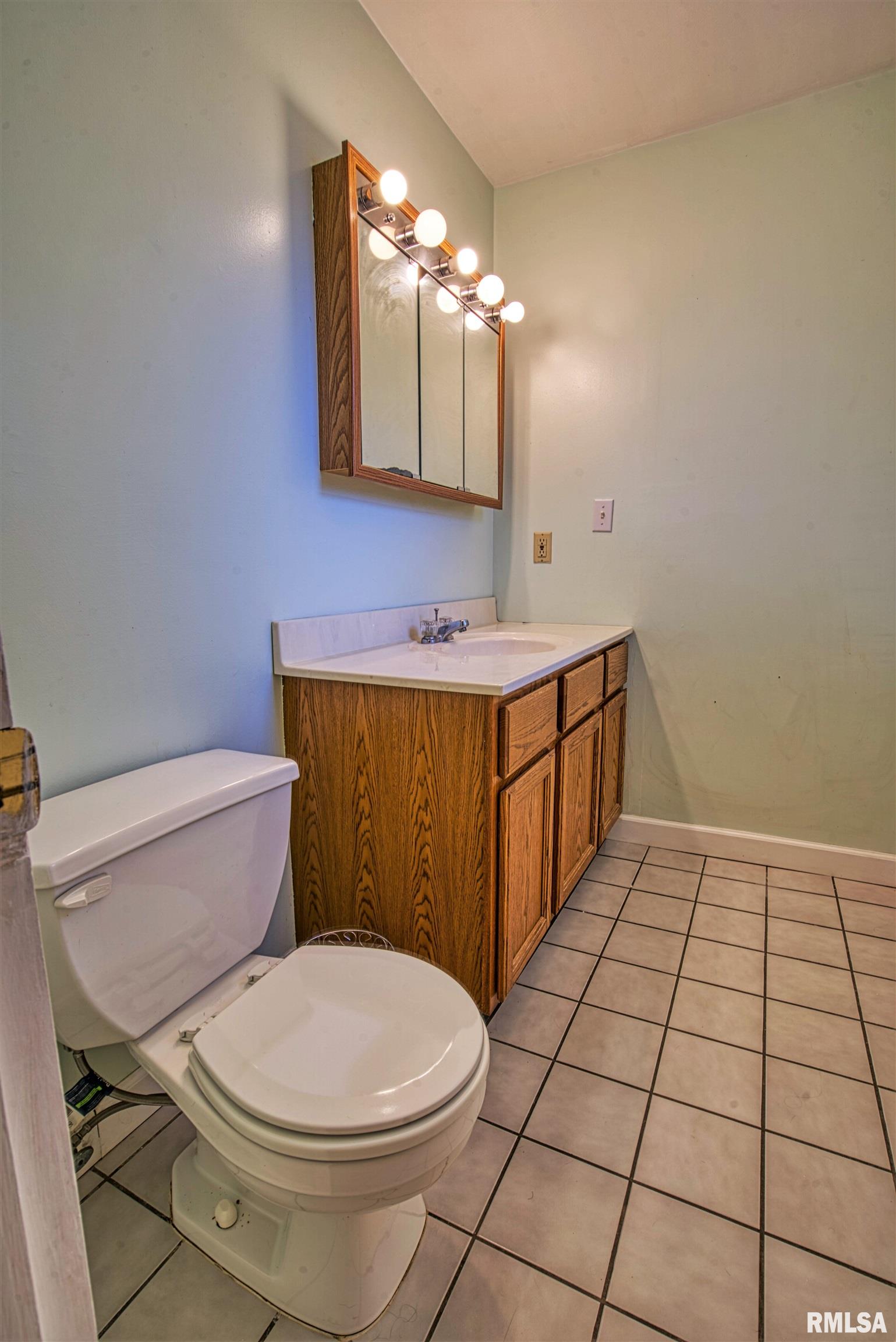 600 West Timber Ridge Drive Peoria, IL 61615 - Photo 12 of 22 Gallery Image 12