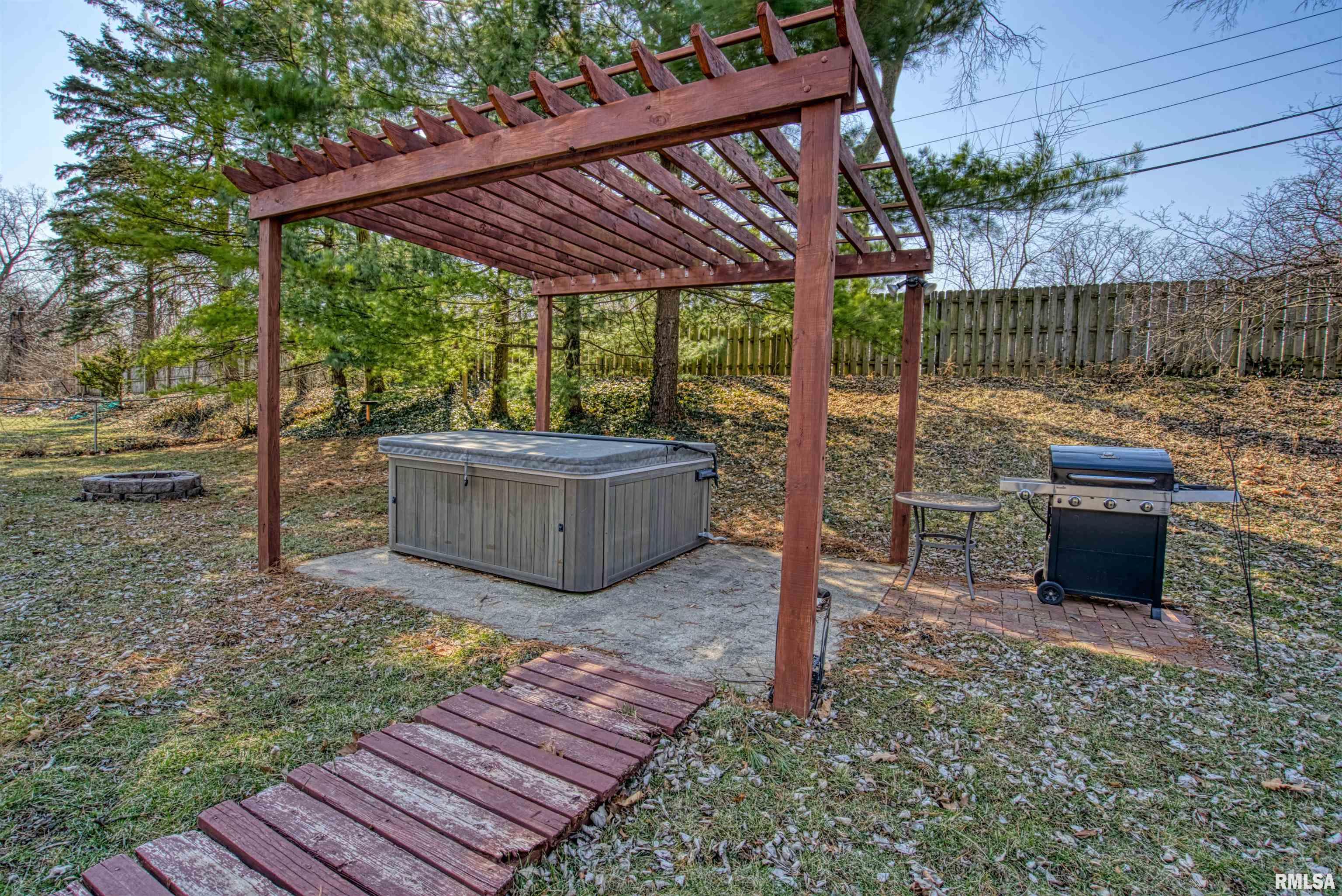 600 West Timber Ridge Drive Peoria, IL 61615 - Photo 20 of 22 Gallery Image 20
