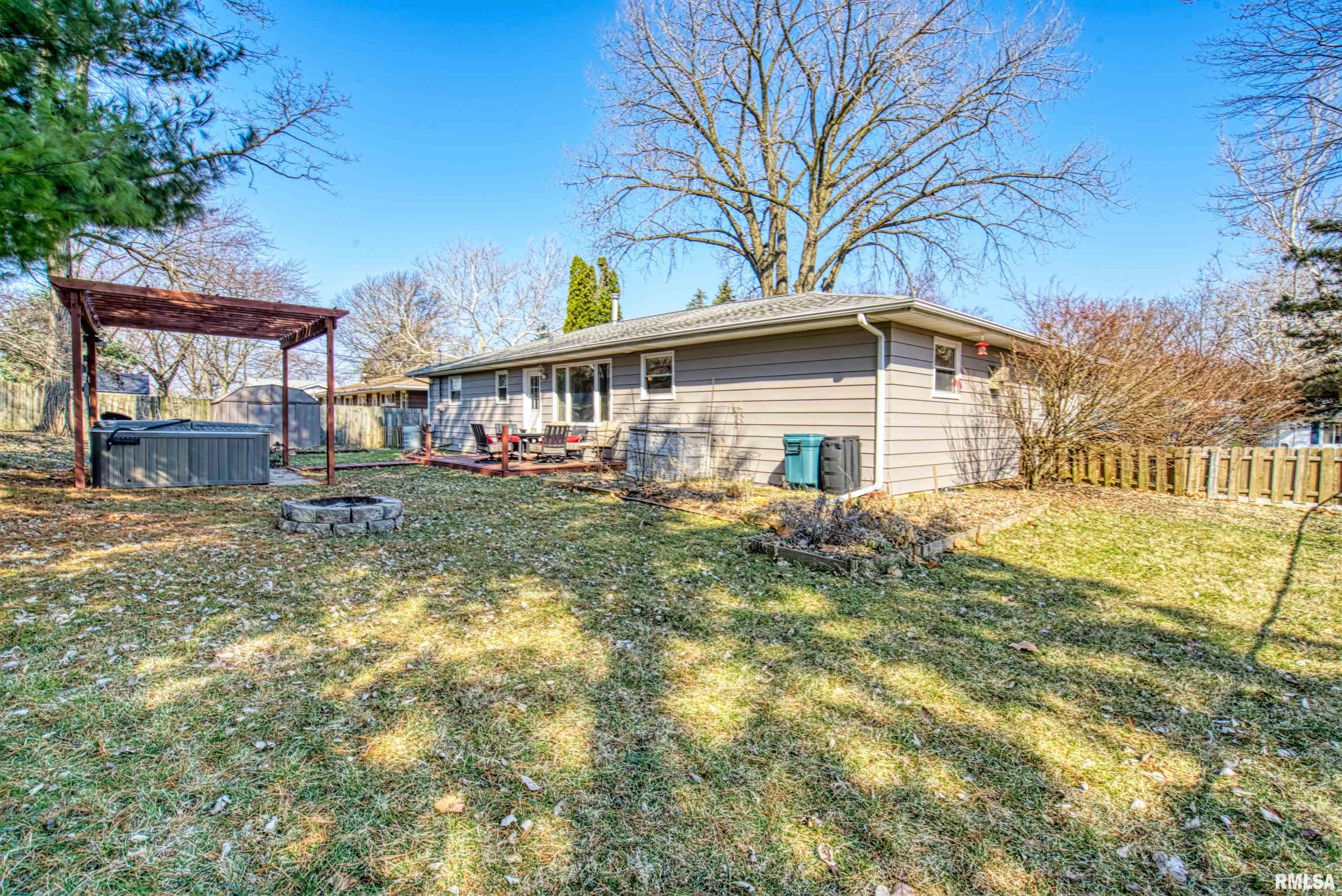 600 West Timber Ridge Drive Peoria, IL 61615 - Photo 21 of 22 Gallery Image 21