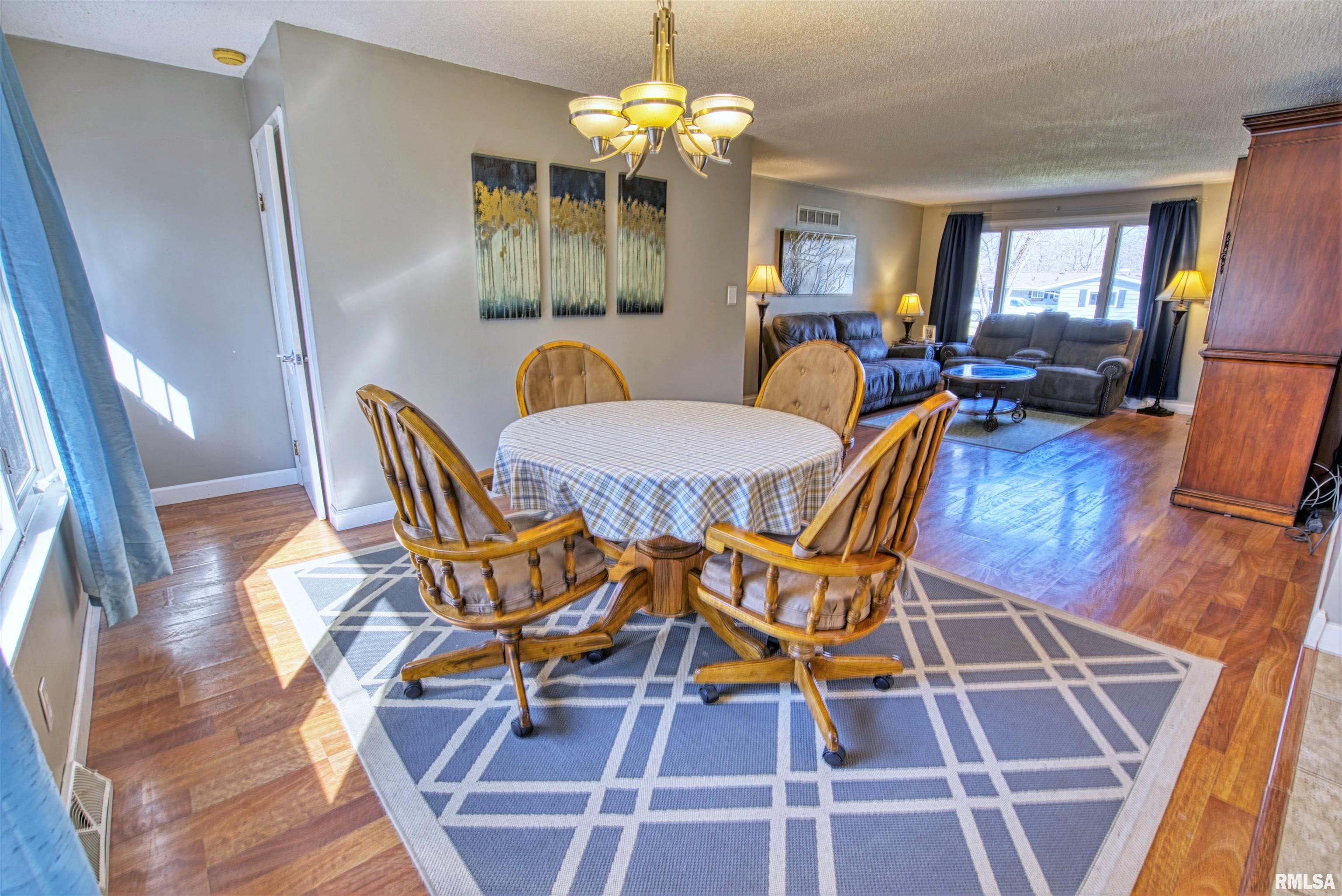 600 West Timber Ridge Drive Peoria, IL 61615 - Photo 7 of 22 Gallery Image 7