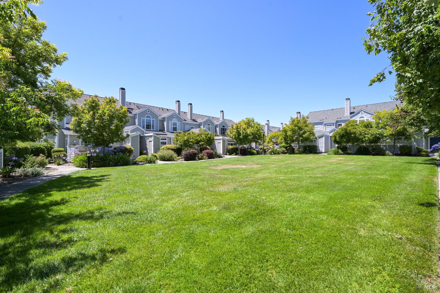 718 West Jasmine Circle Santa Rosa, CA 95407 - Photo 18 of 20