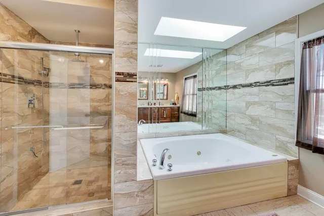 $989,000 | 26 Brandywine Road, South Barrington, IL 60010