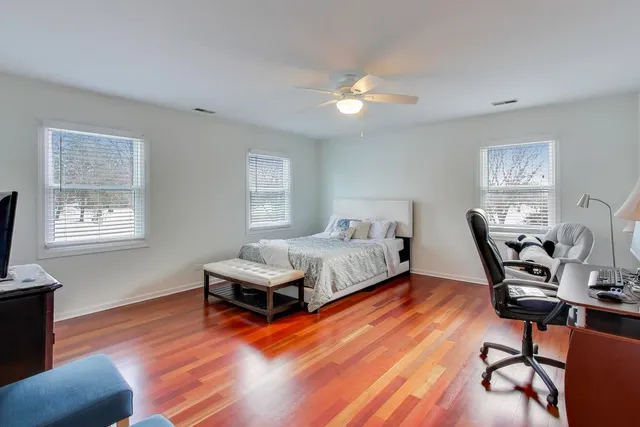 $989,000 | 26 Brandywine Road, South Barrington, IL 60010