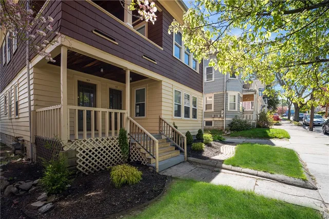 $2,500 | 97 11th Street, Unit 2, Providence, RI 02906