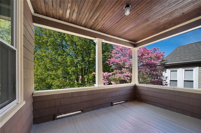 $2,500 | 97 11th Street, Unit 2, Providence, RI 02906