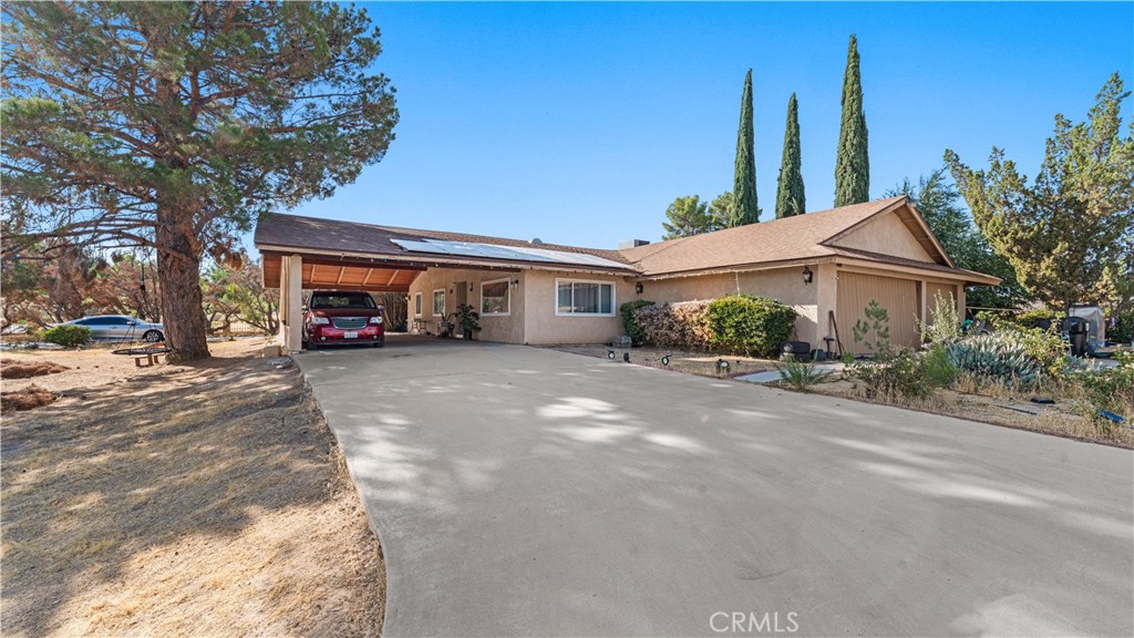 19381 Kinai Road Apple Valley, CA 92307 - Photo 3 of 19 Main House