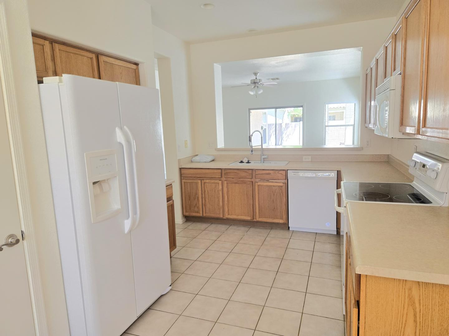 2852 East Devon Court Gilbert, AZ 85296 - Photo 8 of 28 Photo #8