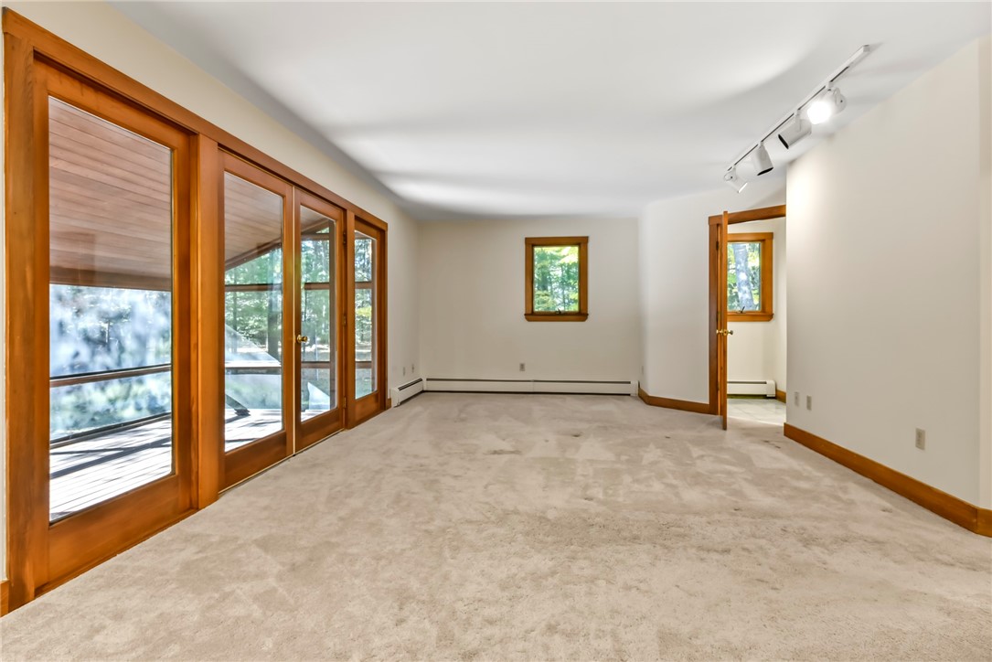 55 Ridge Drive Exeter, RI 02822 - Photo 13 of 37 master bedroom
55 Ridge Dr Exeter, RI 02822