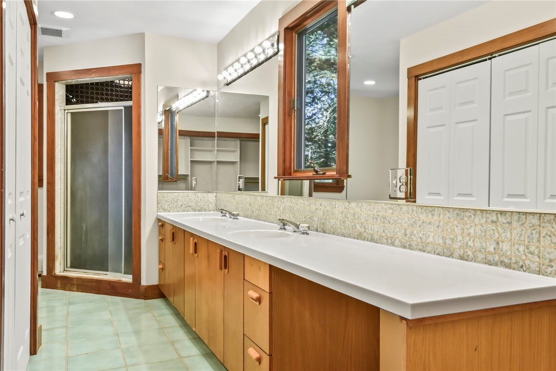 55 Ridge Drive Exeter, RI 02822 - Photo 14 of 37 double sink, stand up shower
55 Ridge Dr Exeter, RI 02822