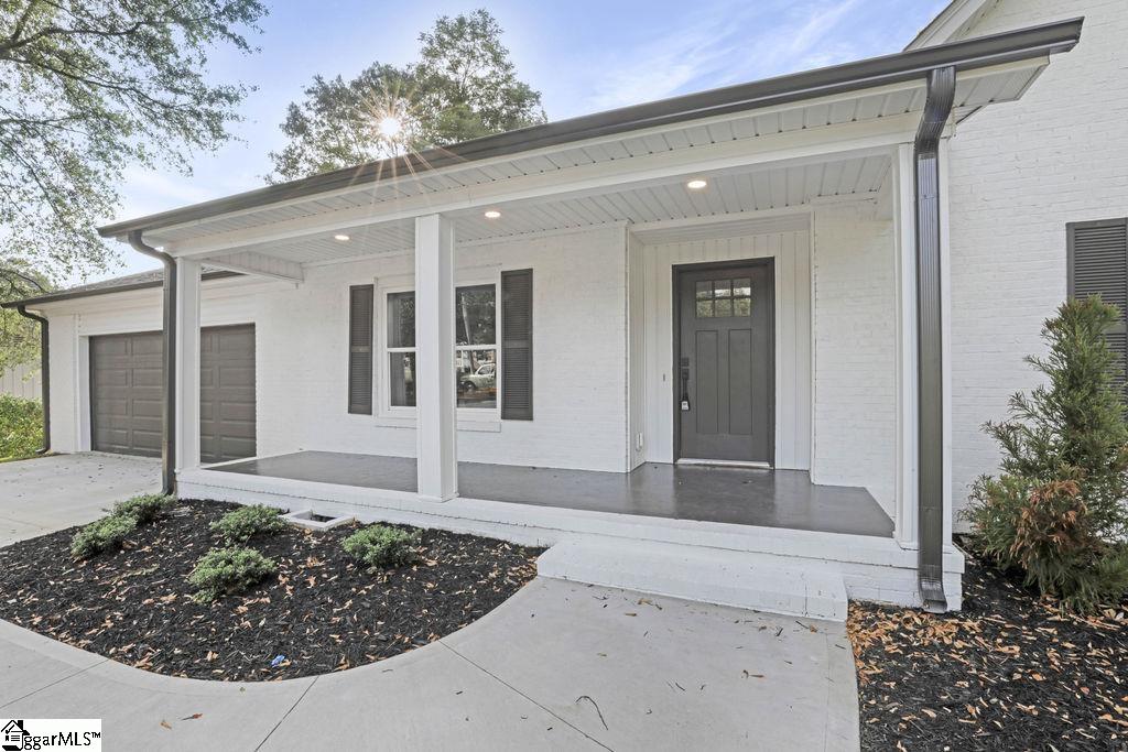 108 Mt Vernon Road Greer, SC 29651 - Photo 2 of 36