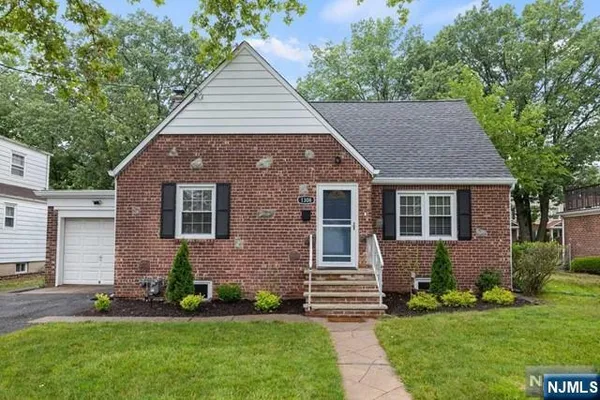 $4,000 | 13-08 Plaza Road, Fair Lawn, NJ 07410