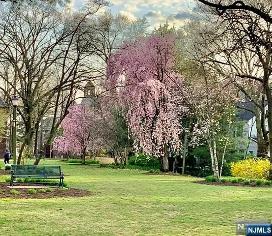 $4,000 | 13-08 Plaza Road, Fair Lawn, NJ 07410