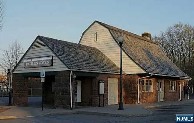 $4,000 | 13-08 Plaza Road, Fair Lawn, NJ 07410