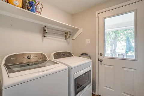 $339,900 | 7104 Summerset Drive, Benbrook, TX 76126