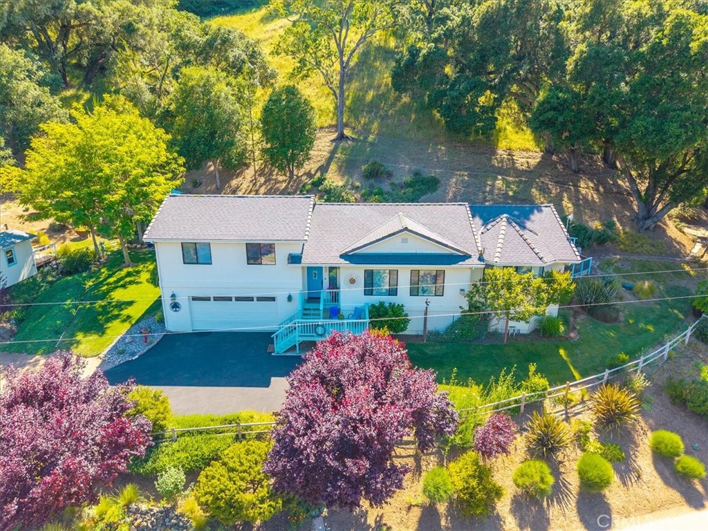 11625 Cenegal Road Atascadero, CA 93422 - Photo 46 of 54 a front view of house with yard and green space