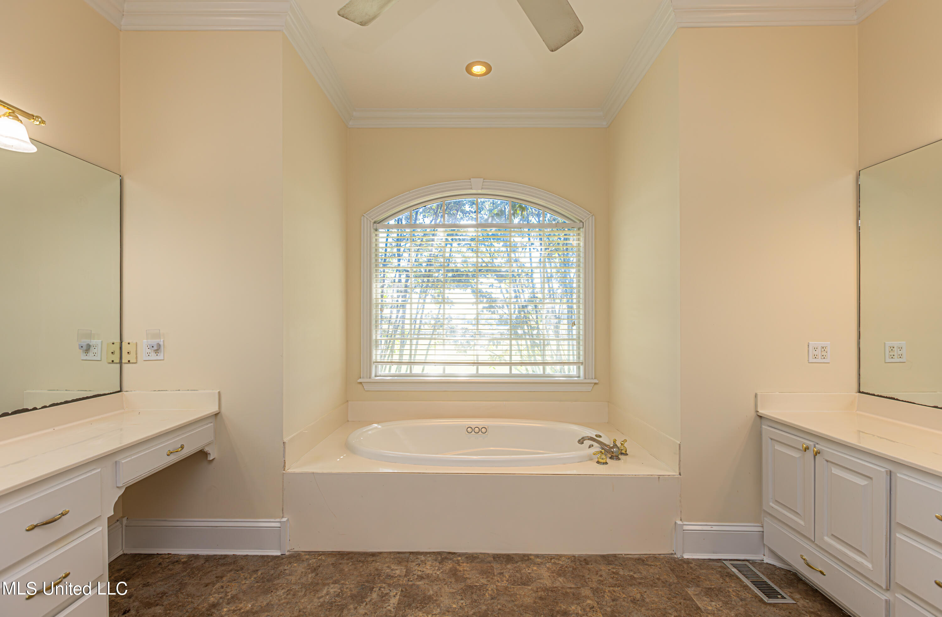 280 McCullough Lane Flora, MS 39071 - Photo 23 of 44 1R4A0826-Enhanced-NR