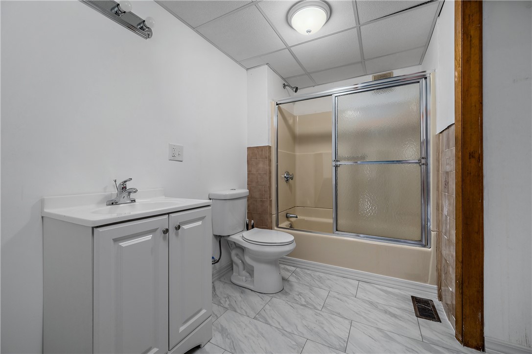 628 Cumberland Hill Road Woonsocket, RI 02895 - Photo 18 of 39