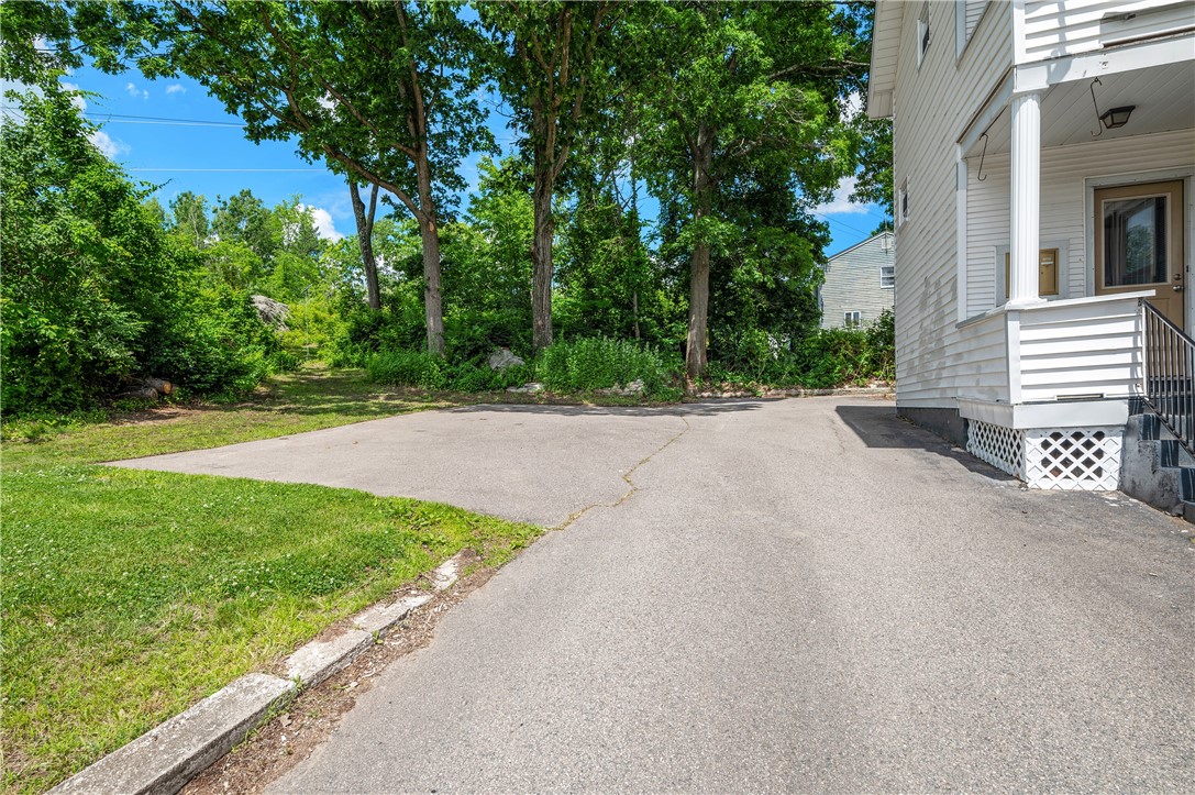 628 Cumberland Hill Road Woonsocket, RI 02895 - Photo 8 of 39