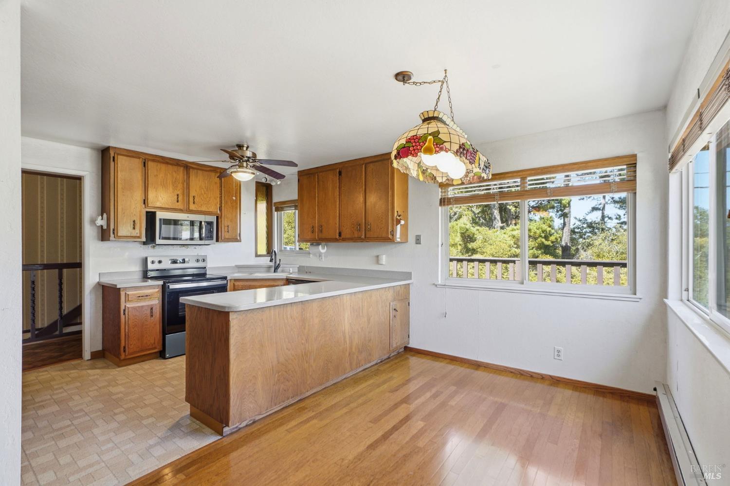 1982 Coffee Lane Sebastopol, CA 95472 - Photo 5 of 49