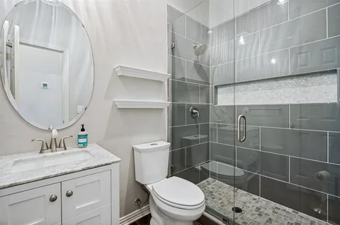 $715,000 | 6040 Fieldstone Drive, Dallas, TX 75252