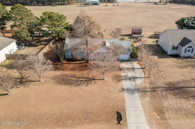 $285,000 | 213 Palomino Lane, Swansboro, NC 28584