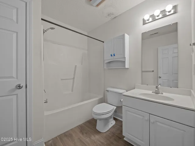 $285,000 | 213 Palomino Lane, Swansboro, NC 28584