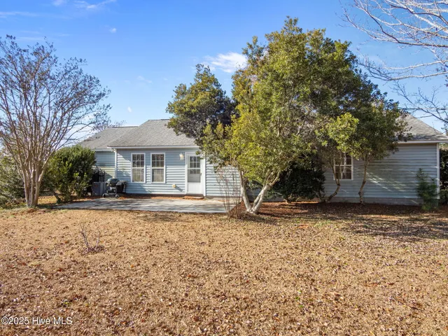 $285,000 | 213 Palomino Lane, Swansboro, NC 28584