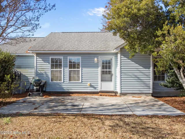 $285,000 | 213 Palomino Lane, Swansboro, NC 28584