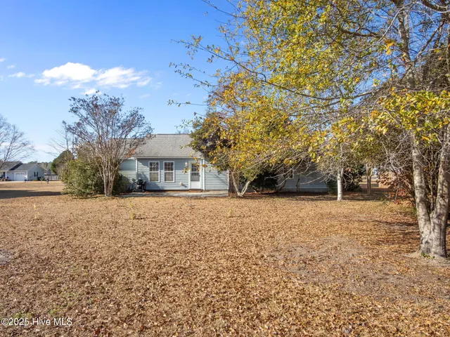 $285,000 | 213 Palomino Lane, Swansboro, NC 28584