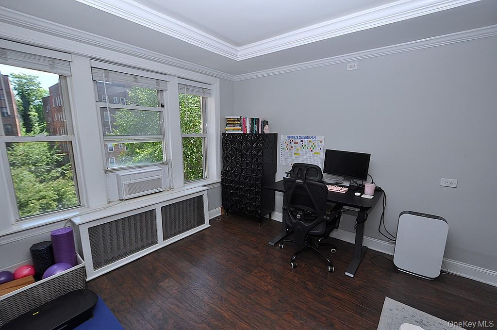 280 Bronxville Road, Unit 4O Bronxville, NY 10708 - Photo 21 of 45