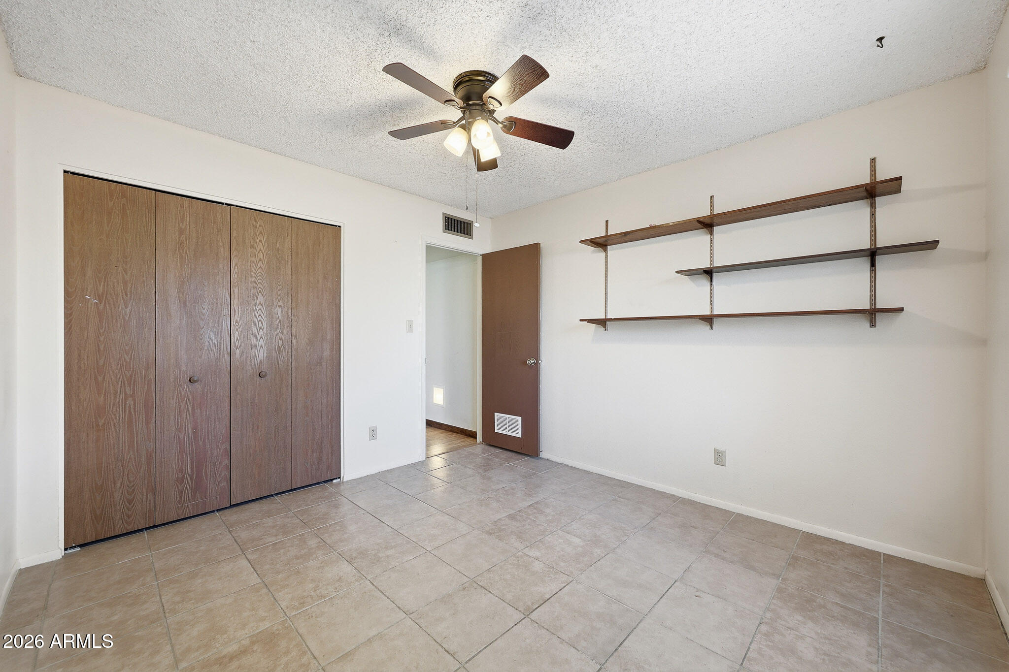 4925 West Grandview Road Glendale, AZ 85306 - Photo 18 of 38 B (5)