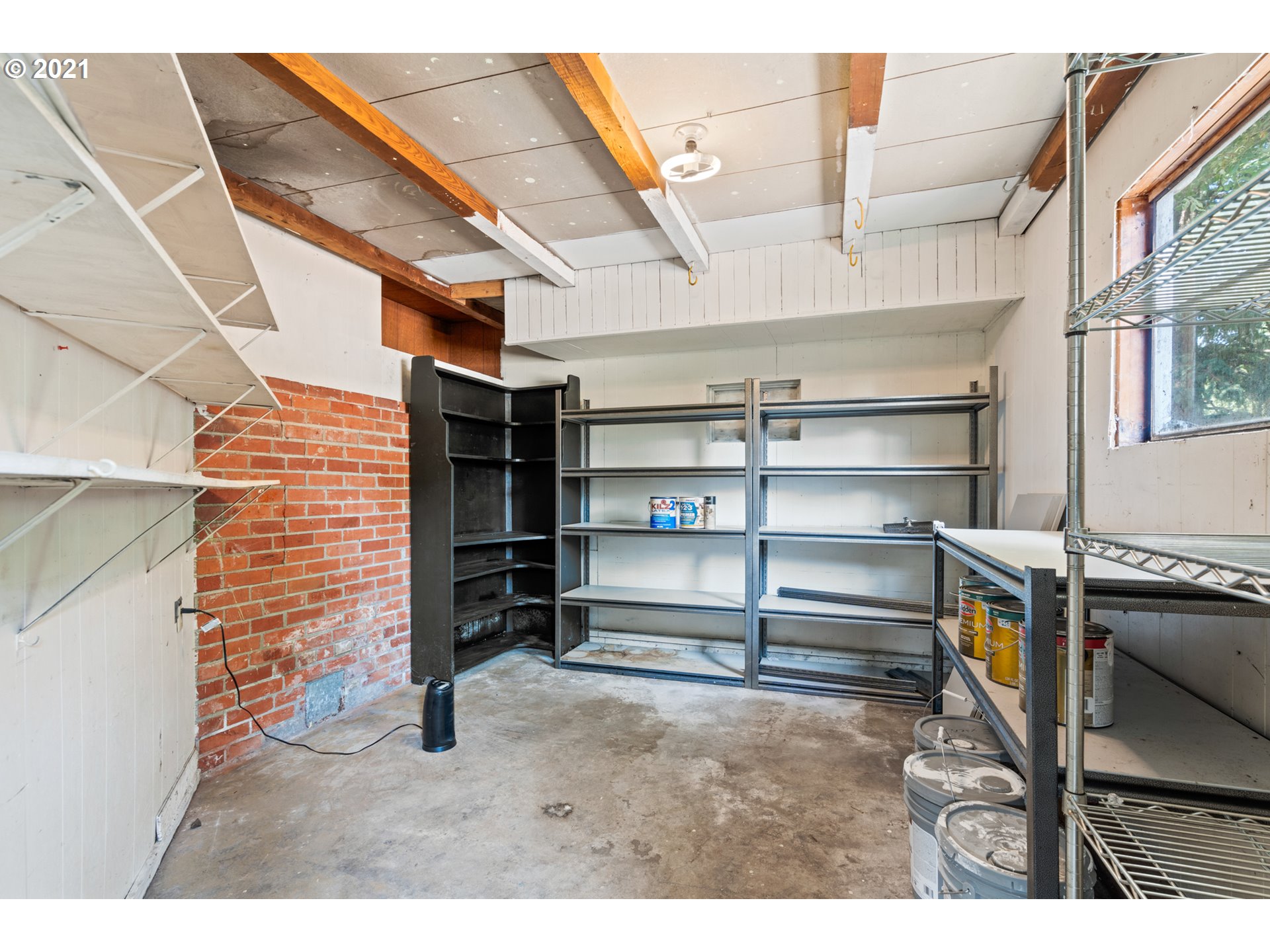 6220 Southwest Taylors Ferry Road Portland, OR 97219 - Photo 23 of 32 Gallery Image 23